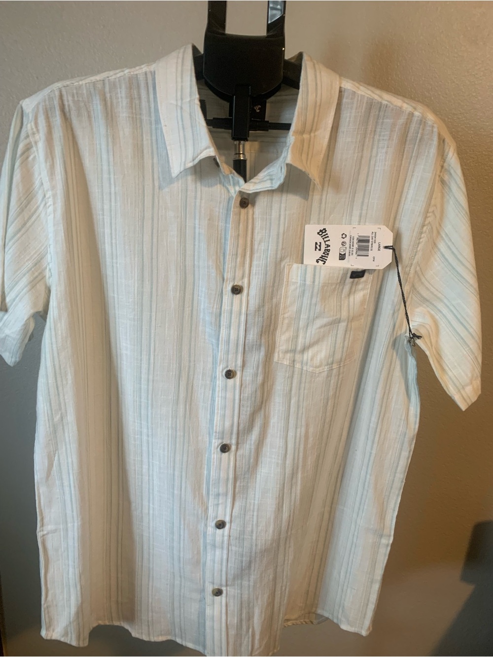 Billabong Men's Short-Sleeve Button-Down Shirt - Cream with Light Blue Stripes